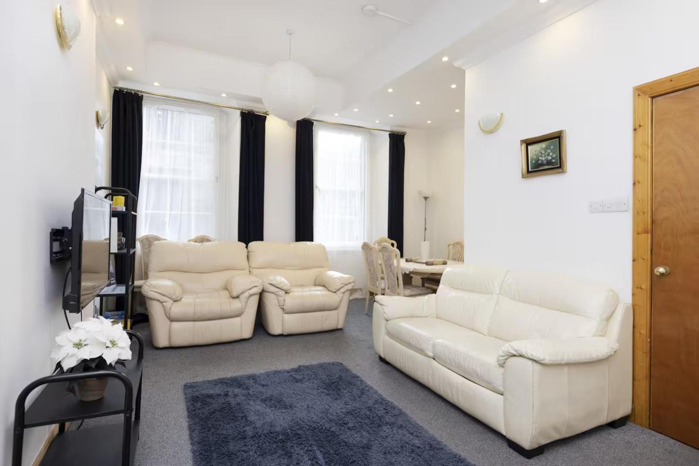 אדינבורו Joivy 3 Bed Flat In Old Town, Close To Grassmarket מראה חיצוני תמונה