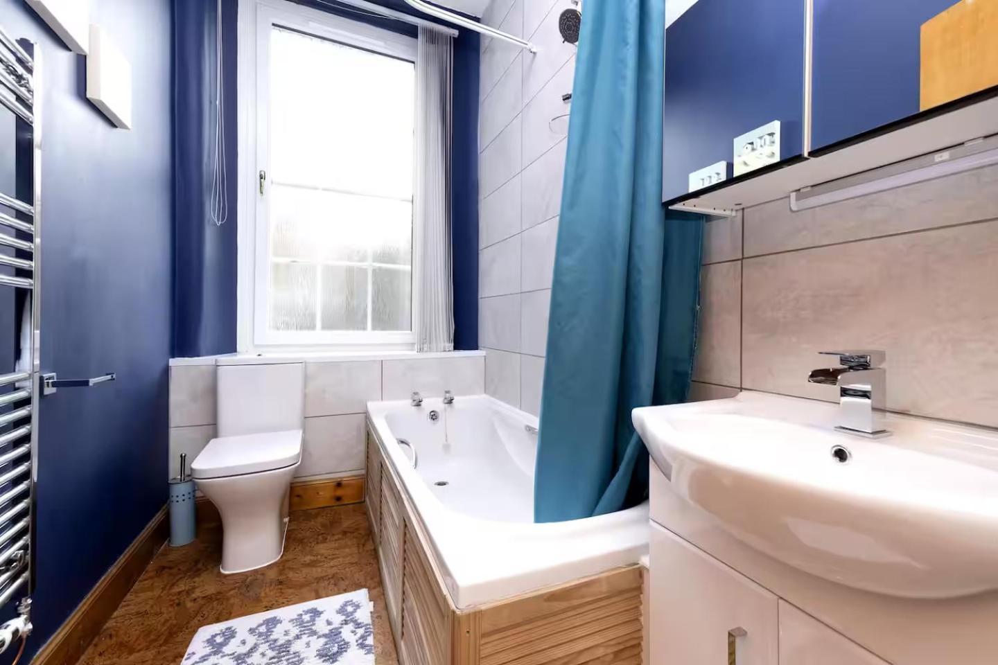 אדינבורו Joivy 3 Bed Flat In Old Town, Close To Grassmarket מראה חיצוני תמונה
